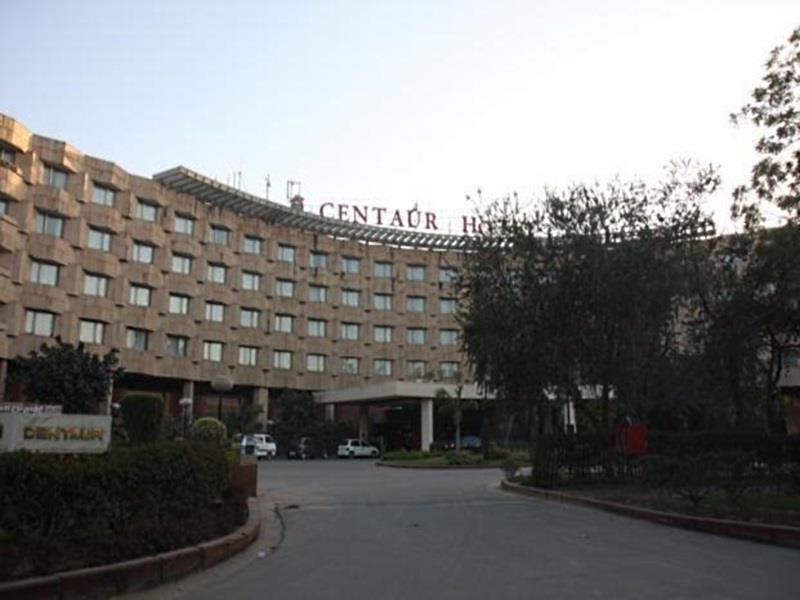 Centaur Hotel Yeni Delhi Dış mekan fotoğraf